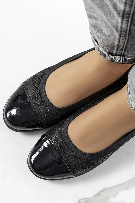 Čierne topánky, „Mercer"