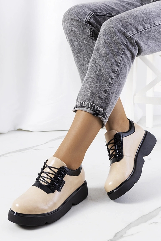 Pieskové poltopánky, „Parram"