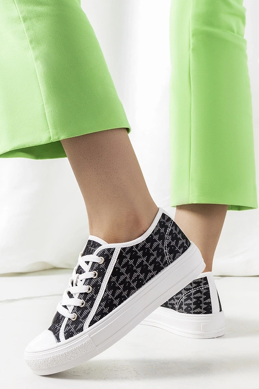 Čierne tenisky Chelms