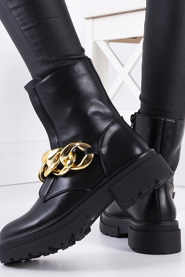 Čierne turistické topánky z...