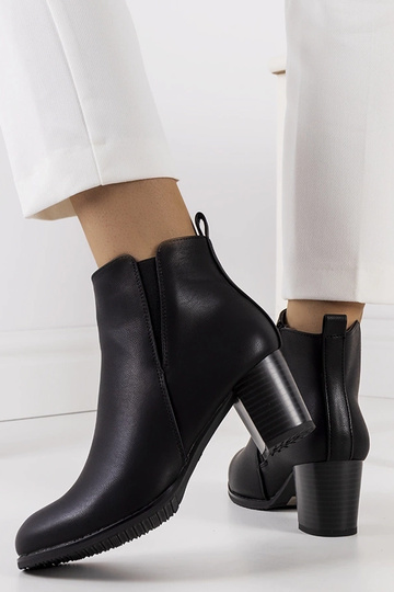 Čierne členkové topánky na... 2