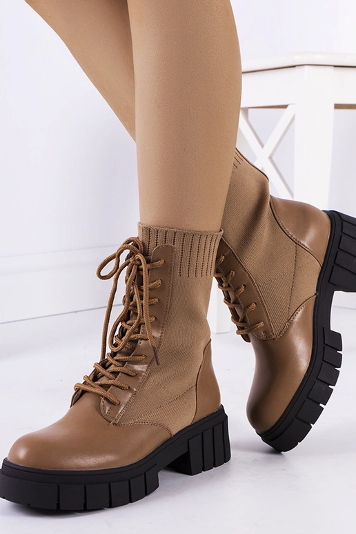 Hnedé kotníkové topánky s elastickým...