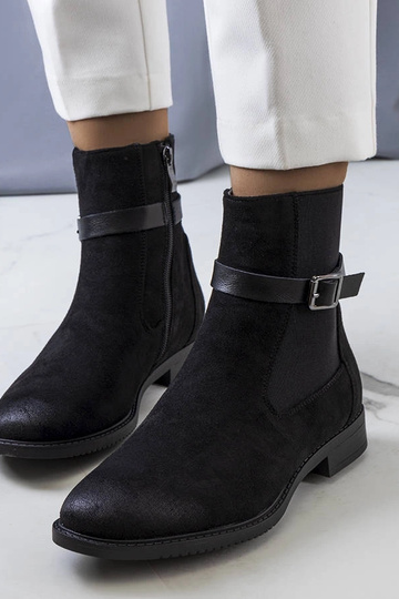 Čierne zimné čižmy, „Tasso"