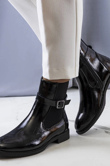 Čierne lakované zateplené... 2