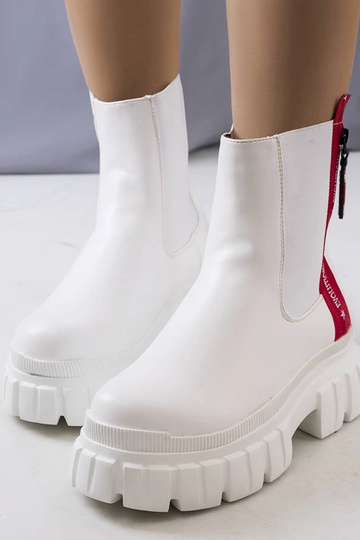 Biele lakované členkové... 2