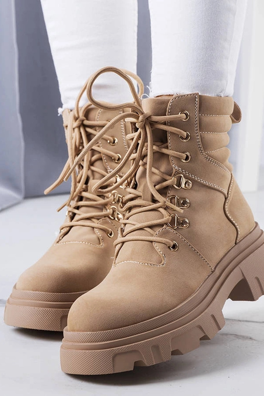 Béžové členkové čižmy s masívnou...