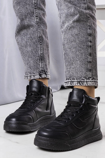 Čierne zimné športové...