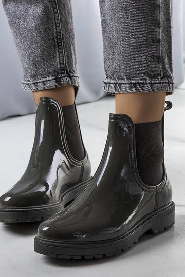 Zelené gumové čižmy, „Kemi"