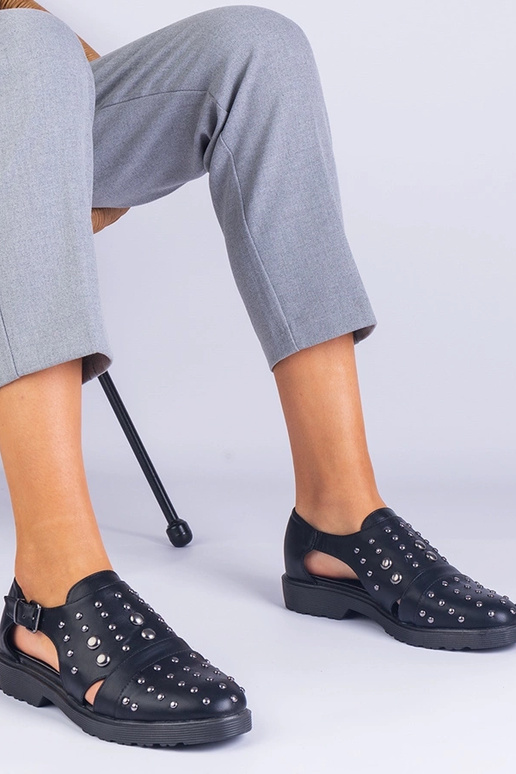 Čierne topánky Eleana s výrezom