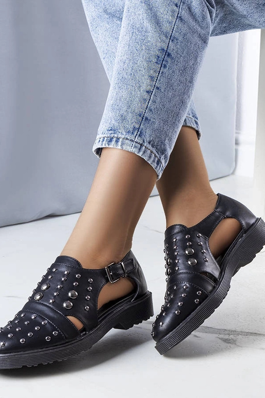 Čierne topánky Eleana s výrezom