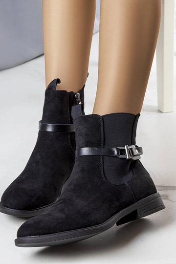 Čierne zateplené klasické...