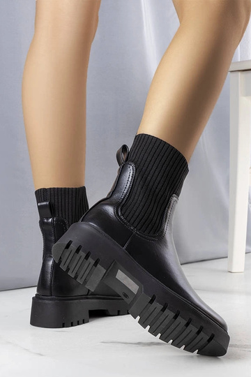 Čierne zateplené členkové...