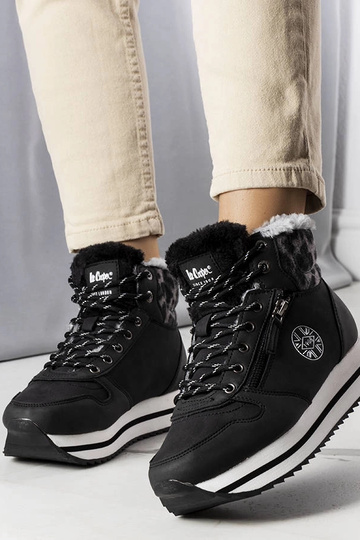 Čierne zateplené čižmy...