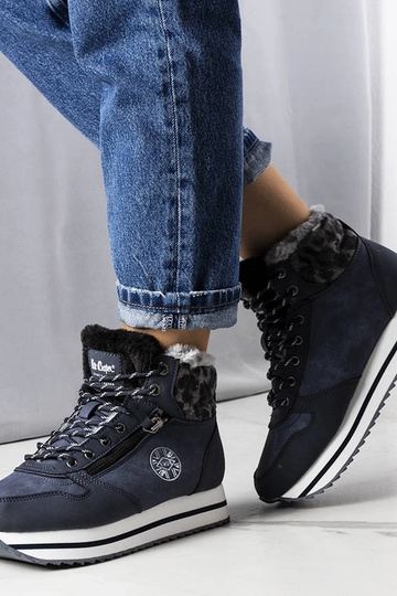 Tmavomodré čižmy,...