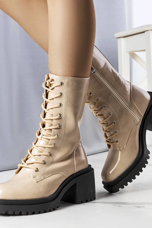 Pieskové zimné čižmy na opätku, „Verno"