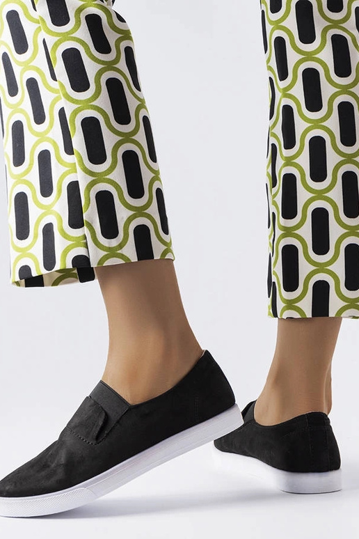 Čierne športové topánky z umelej...