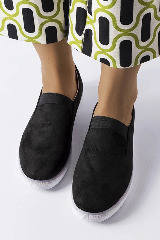 Čierne športové topánky z umelej...