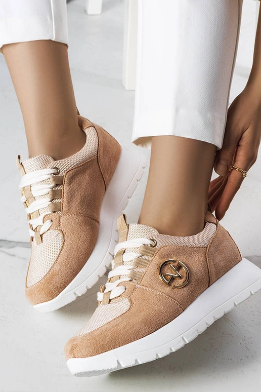 Pieskové športové topánky na... Pieskové športové topánky na...