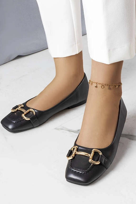 Čierne balerínky so zlatým zdobením Iris