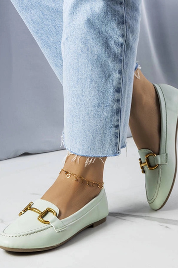 Zelené mokasíny so zlatým...