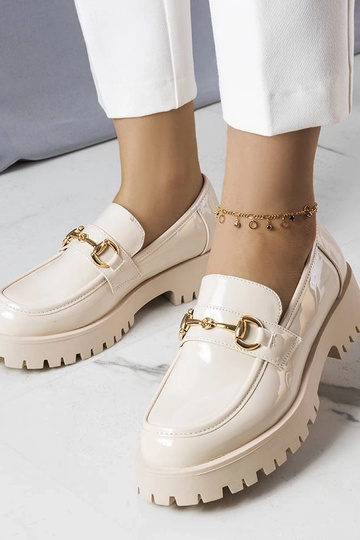 Béžové lakované topánky Simard