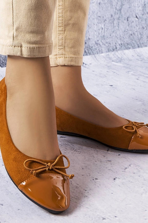 Hnedé lakované balerínky Simard