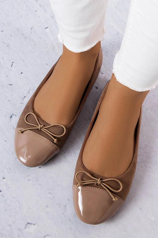 Hnedé lakované balerínky Simard