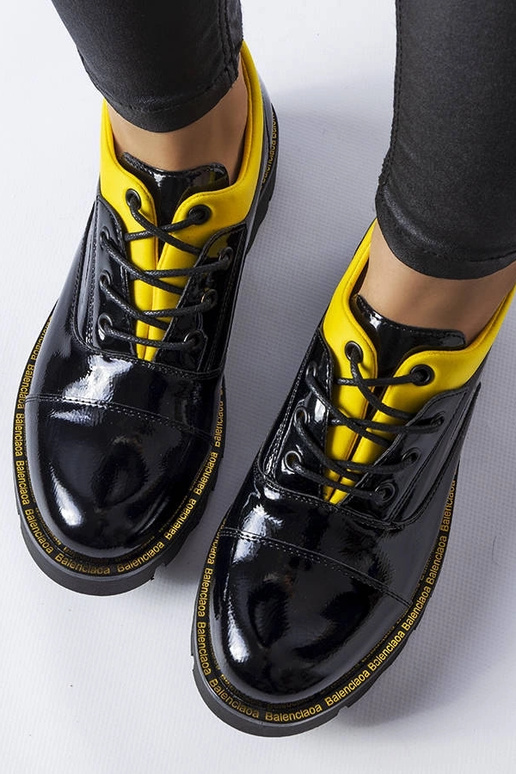 Čierne-žlté lakované poltopánky,...