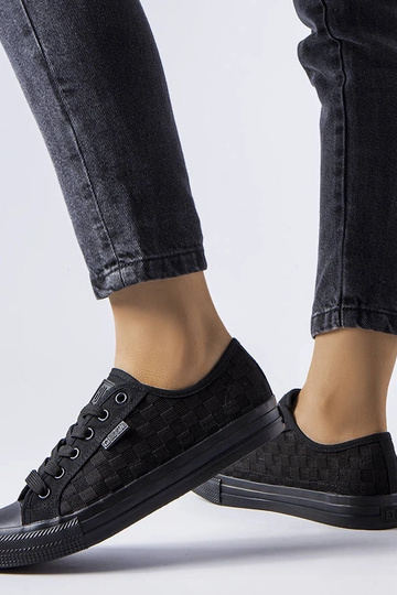 Čierne sieťované tenisky... 2