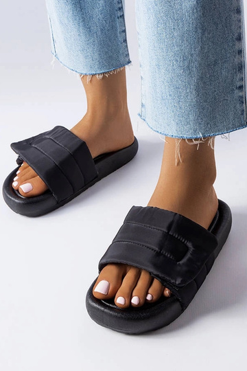 Čierne šľapky na suchý zips, „Aleron"