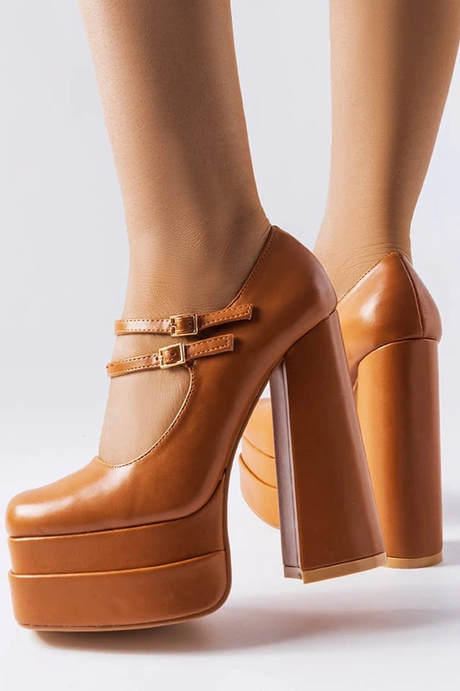 Hnedé lodičky Chouinard na vysokom...