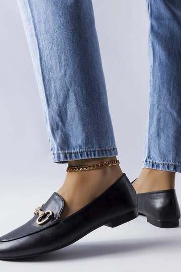 Čierne mokasíny s prackou... 2