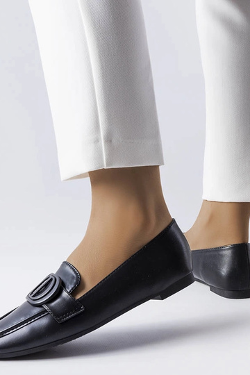 Čierne mokasíny s prackou... 2