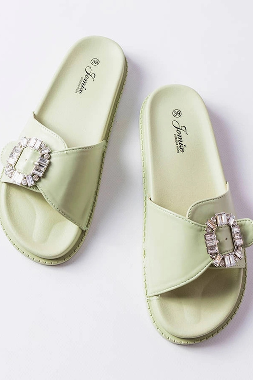 Zelené šľapky zdobené zirkónmi Griegsvei Zelené šľapky zdobené zirkónmi Griegsvei