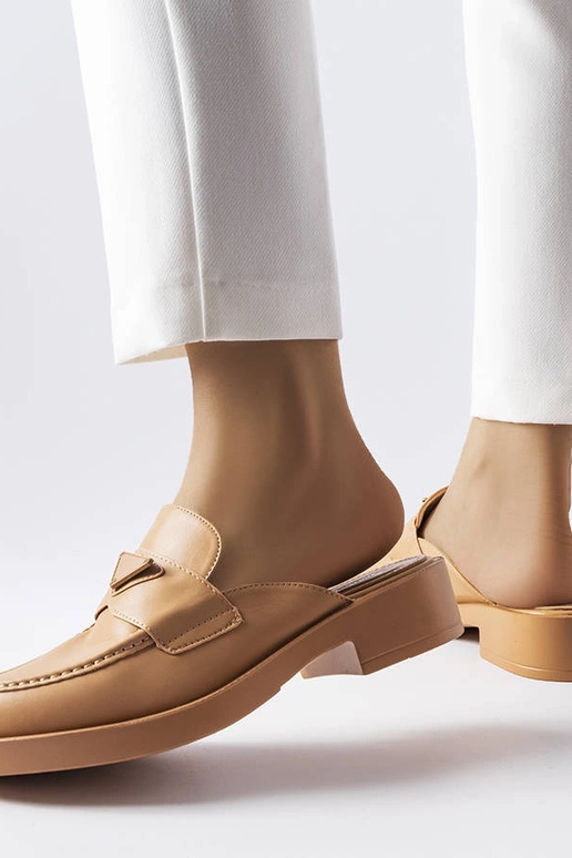 Hnedé sandále Berkshire s uzavretou...