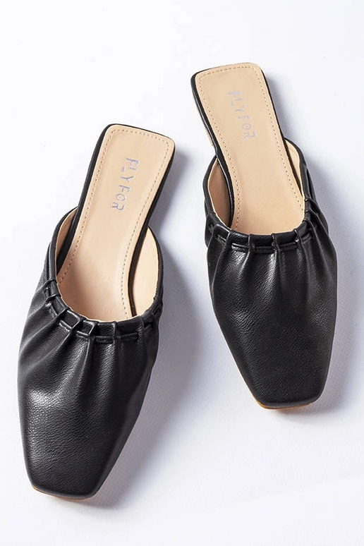 Čierne nariasené palice Aasiaat