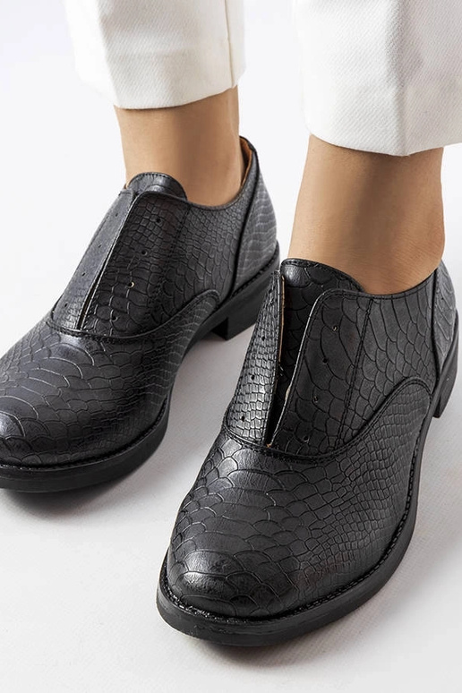 Čierne dámske zapínacie topánky z...