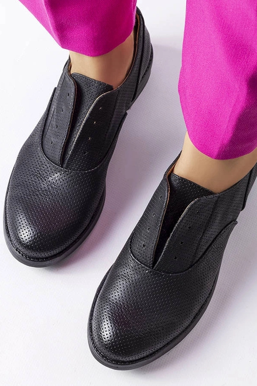 Čierne perforované topánky Kairaouani