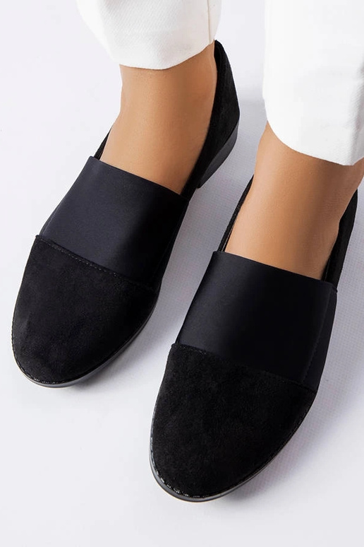 Čierne topánky na ploché topánky Stoney