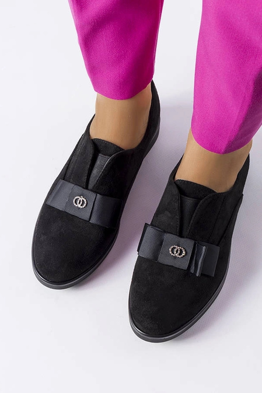 Čierne poltopánky na gumu, „Mutton"