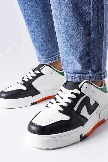 Čiernobiele topánky s...