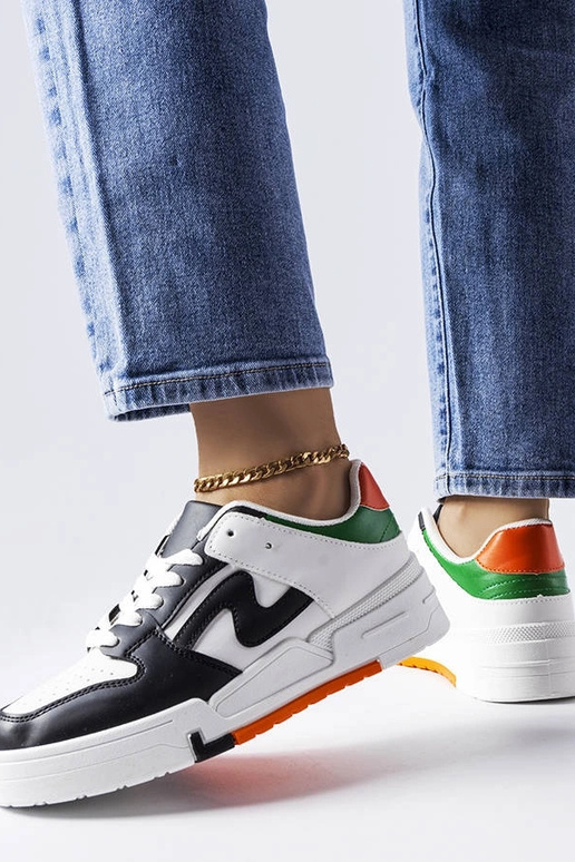 Čiernobiele topánky s hrubou...