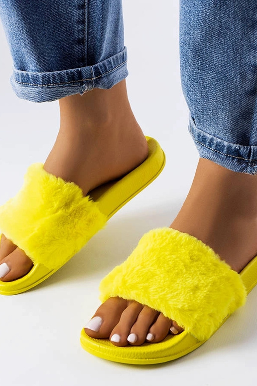 Žlté kožušinové žabky Raffaele Žlté kožušinové žabky Raffaele