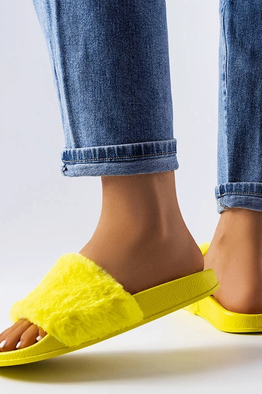 Žlté kožušinové žabky Raffaele Žlté kožušinové žabky Raffaele