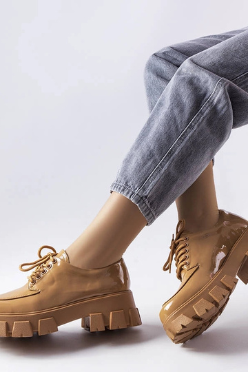 Hnedé lakované poltopánky,... 2