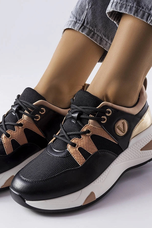 Čierno-zlaté tenisky Vinceza