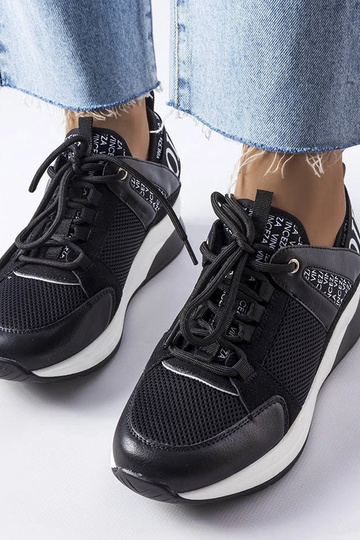 Čiernobiele tenisky Vinceza 2