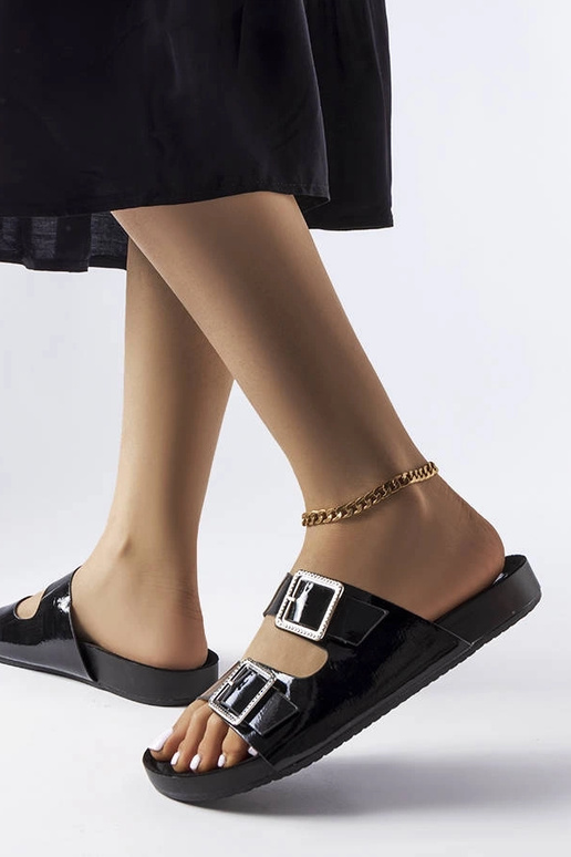 Čierne lakované žabky Norcross s prackou