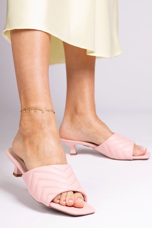 Ružové šľapky na nízkom podpätku,...