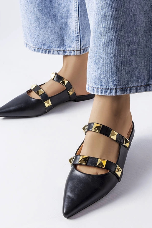 Čierne žabky Ruckman so špicatou špičkou